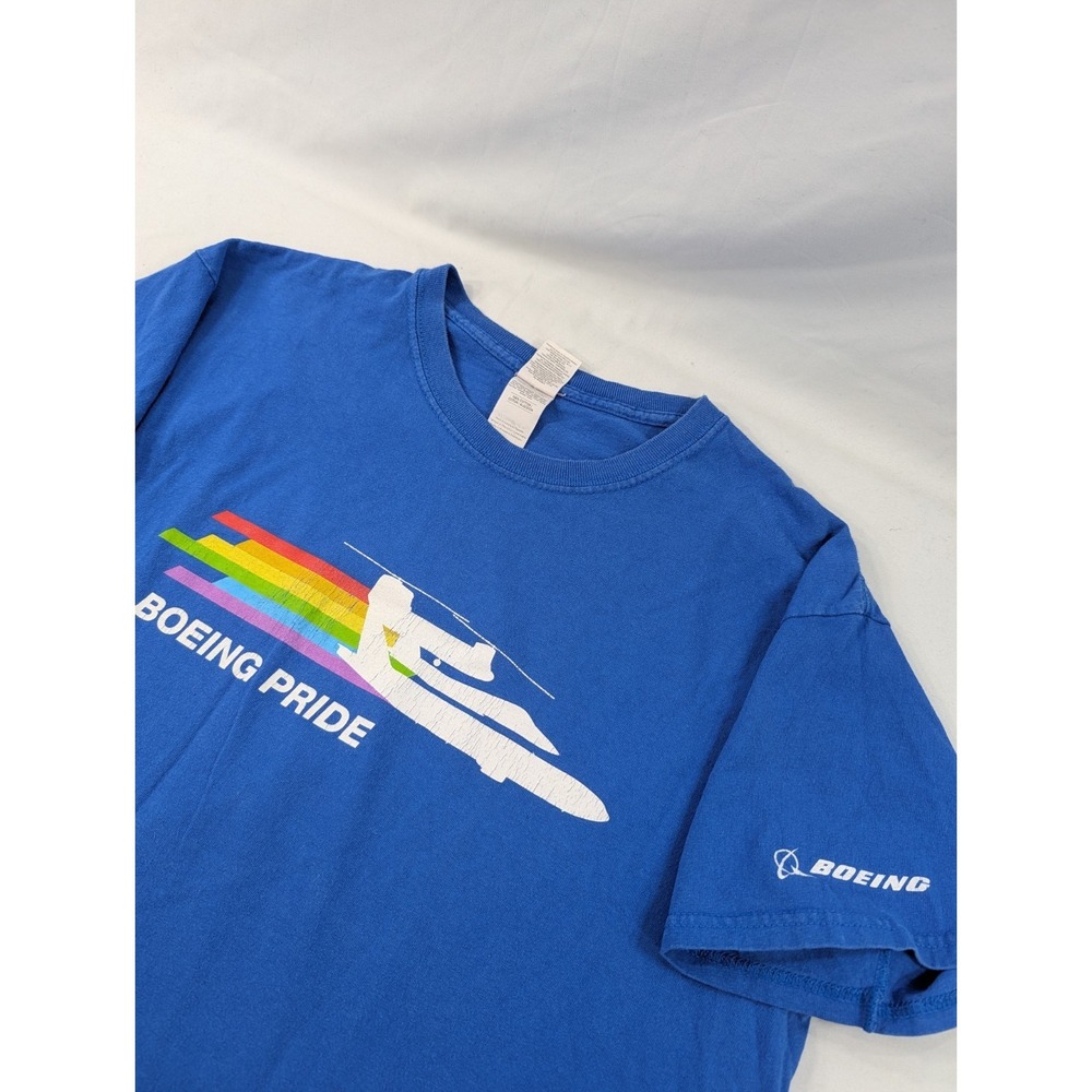 Boeing Pride  Logo T-Shirt Employee Short Sleeve Mens Size L - Navy Blue